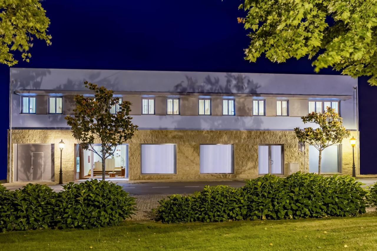 Boutique Mouras Bed & Breakfast Mondim de Basto Exterior foto