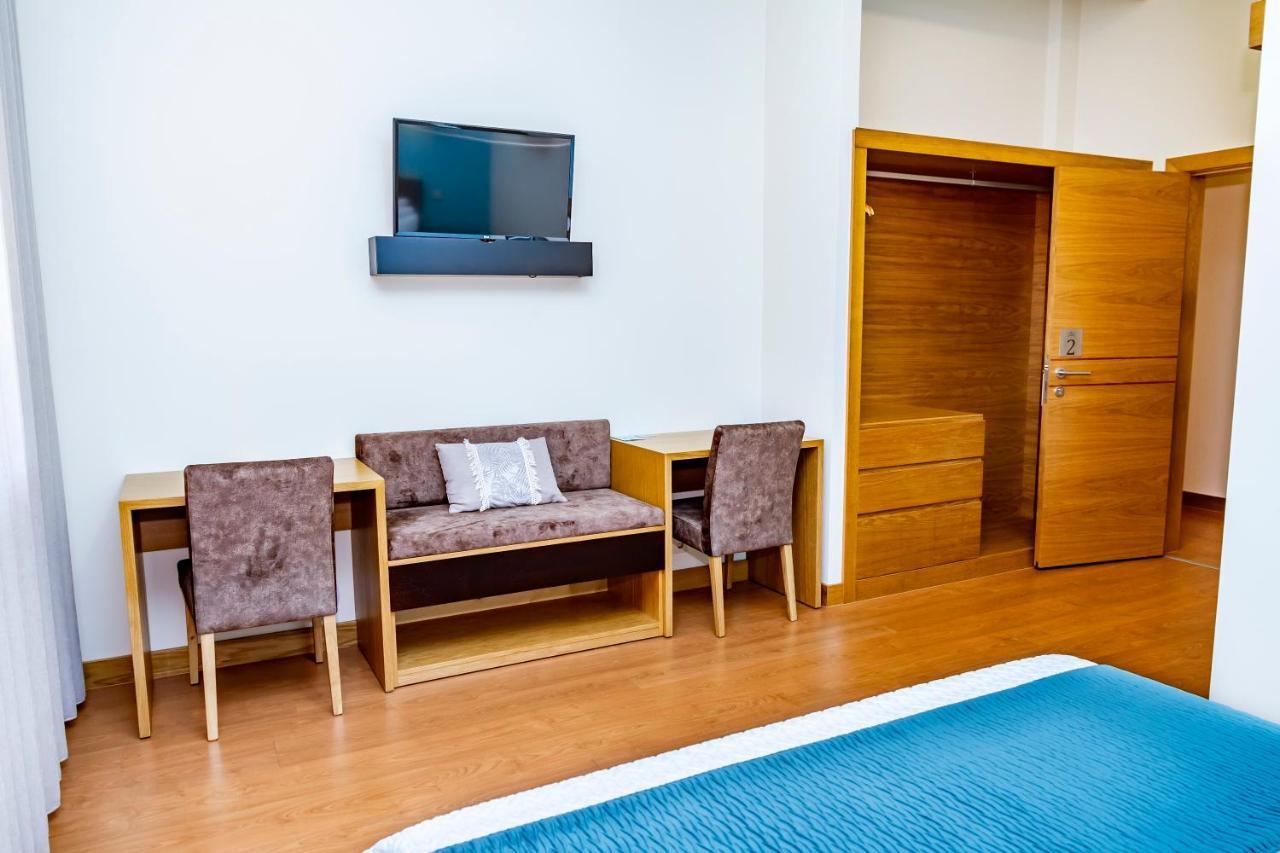 Boutique Mouras Bed & Breakfast Mondim de Basto Exterior foto