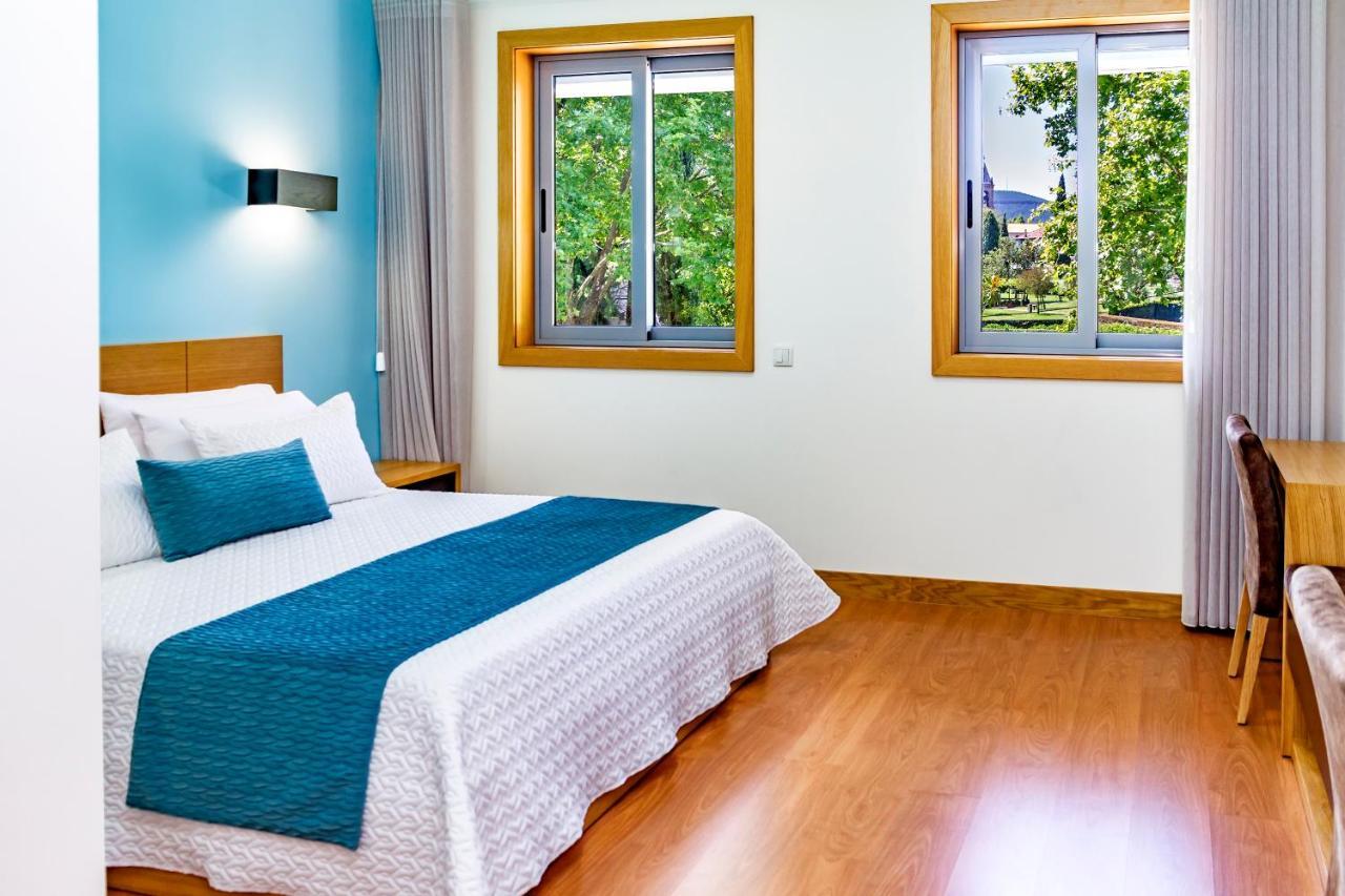 Boutique Mouras Bed & Breakfast Mondim de Basto Exterior foto