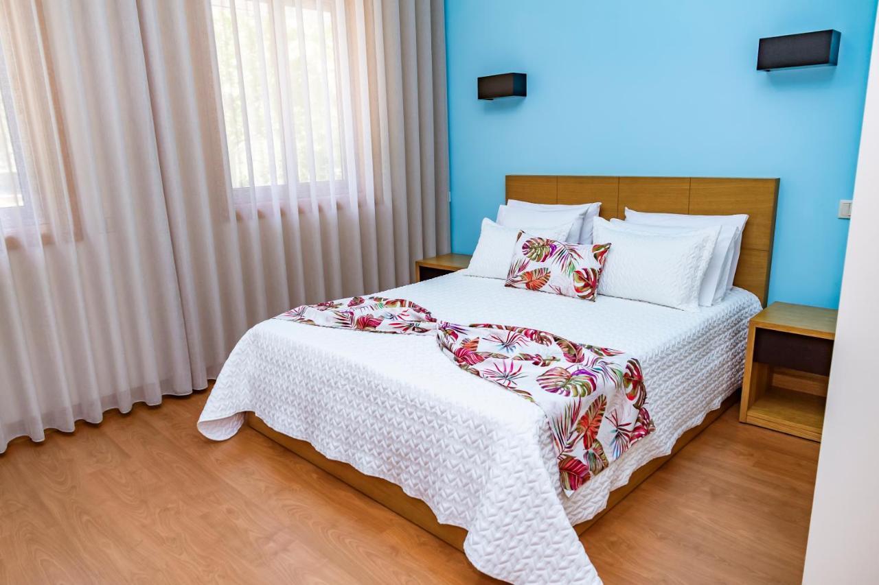 Boutique Mouras Bed & Breakfast Mondim de Basto Exterior foto